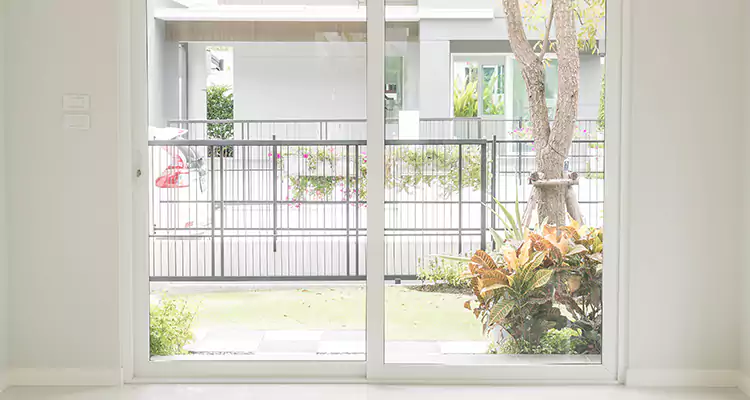 Balcony Screen Door Repair in Ocala, FL