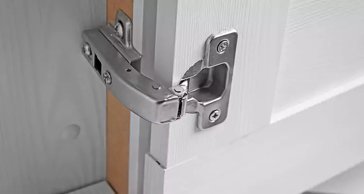 Shower Door Hinge Replacement in Ocala, FL