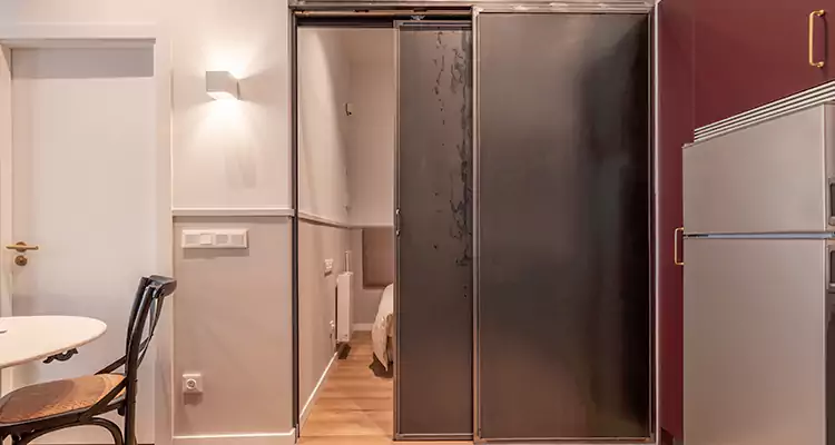 We Fix Closet Sliding Door in Ocala, FL