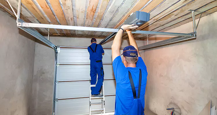 Garage Door Opener Technician in Ocala, FL