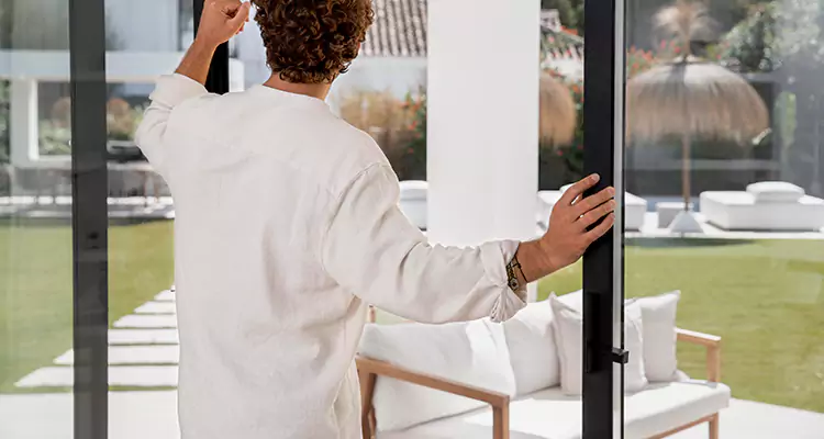 Sliding Screen Door Maintenance for Closing Issues in Ocala, FL