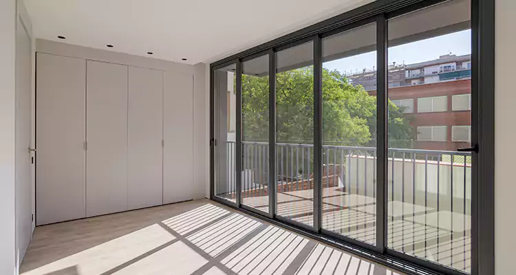 Fix Sliding Screen Door Track in Ocala, FL